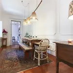 Dom Dinis Terrace